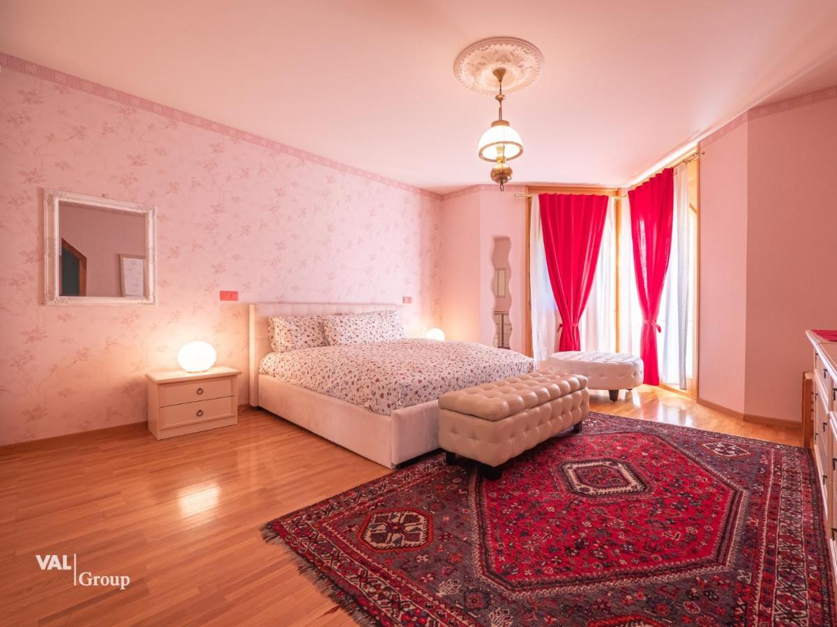Octogon - Free Parking - Sauna - Babyfoot - Wii - Terrasse Apartment *